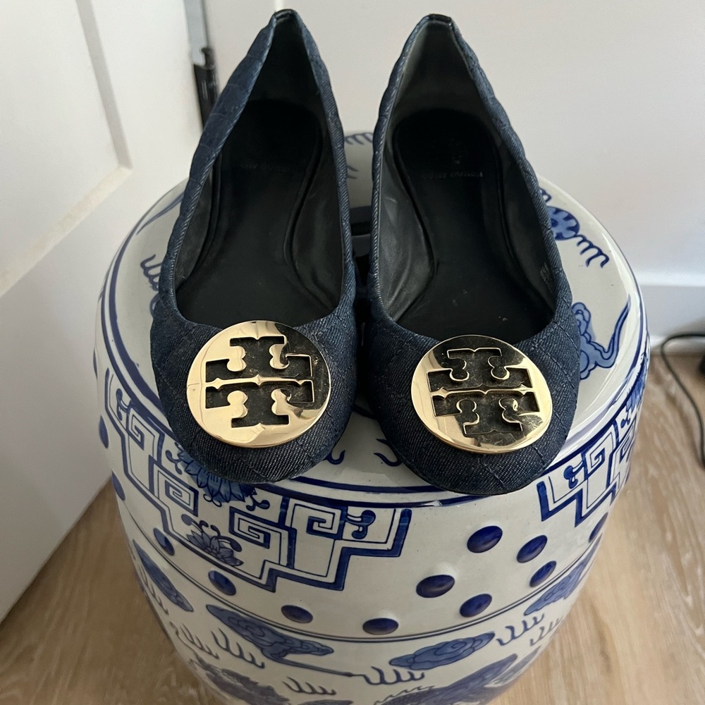Tory Burch quilted denim flats with Gold Logo